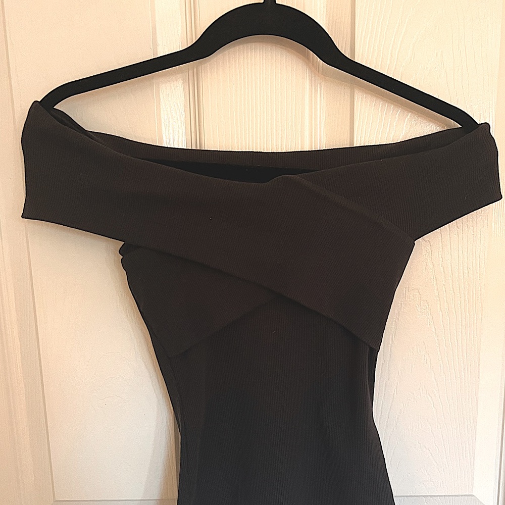 A&F off the should bodysuit